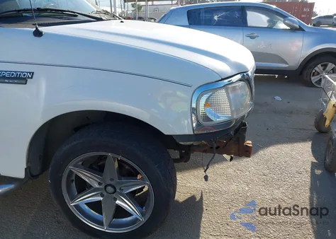 1997 Ford Expedition Eddie Bauer/Xlt z USA, uszkodzony, nr VIN 1FMEU1765VLB15382